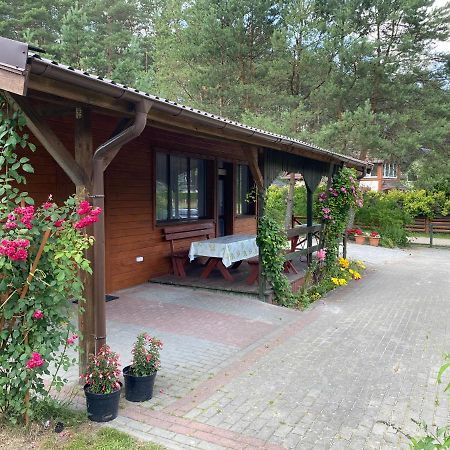 Domek Letniskowy Nad Jeziorem Wiejskim Lakie 外观 照片