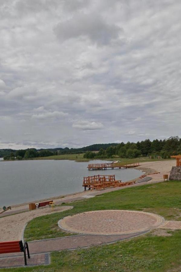 Domek Letniskowy Nad Jeziorem Wiejskim Lakie 外观 照片